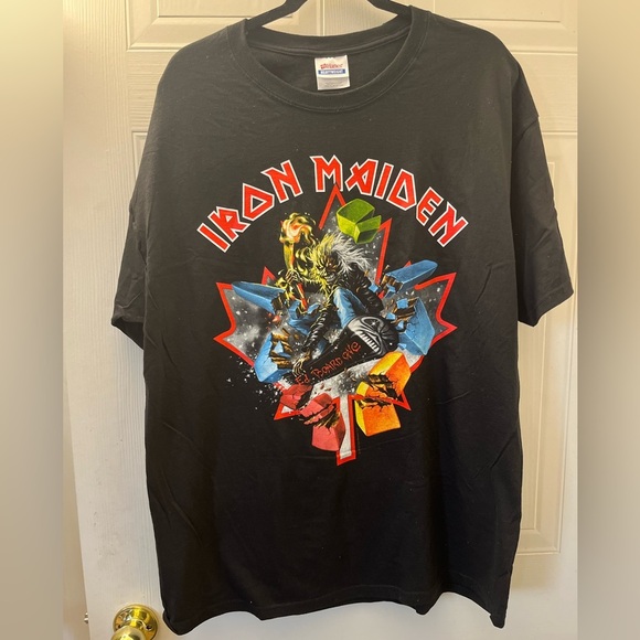 Iron Maiden Graphic 2010 Concert Band tee - Picture 1 of 8